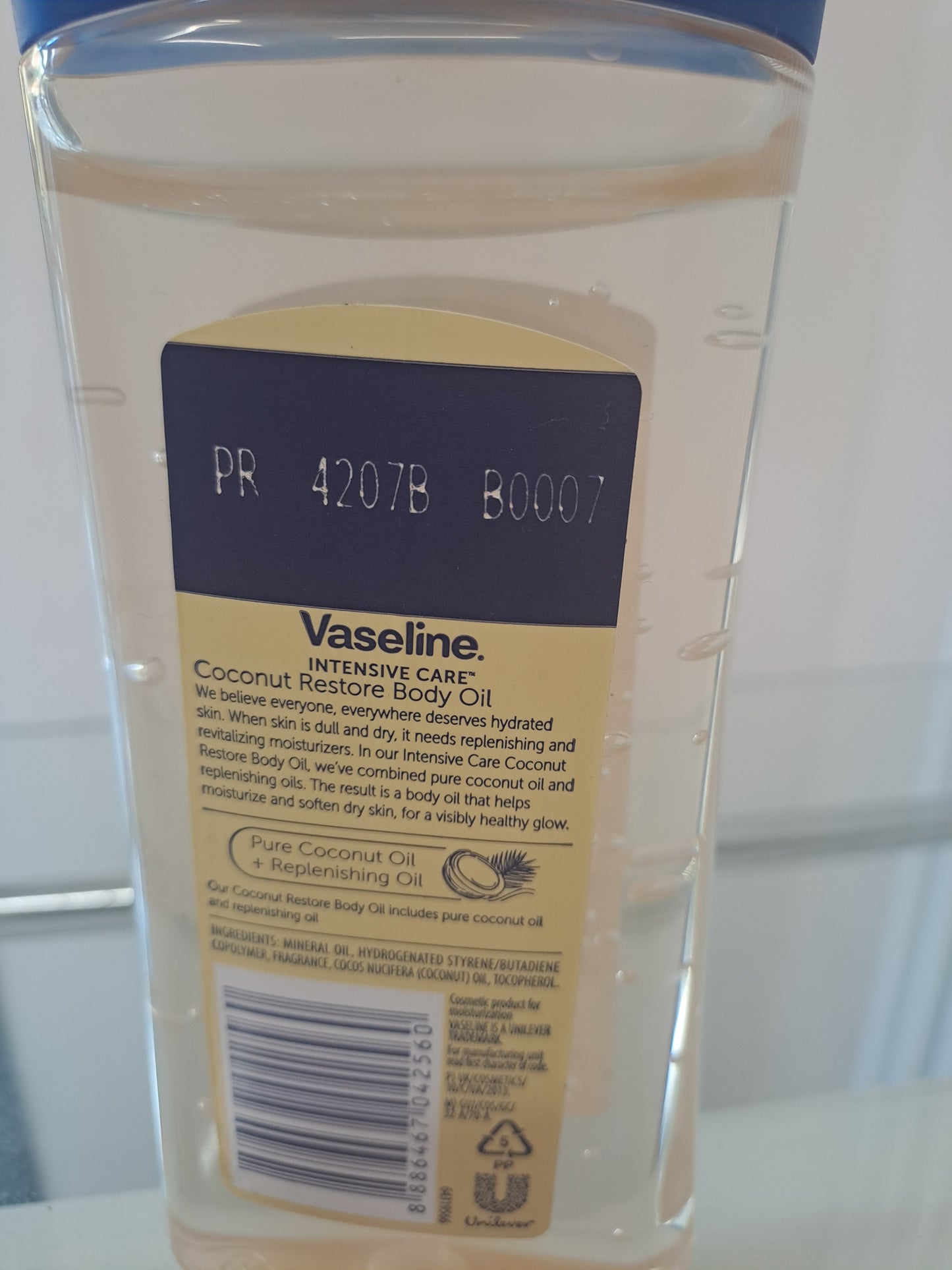 Vaseline Intensive Care Coconut Restore Body Oil. 200ml. 100% pure coconut oil