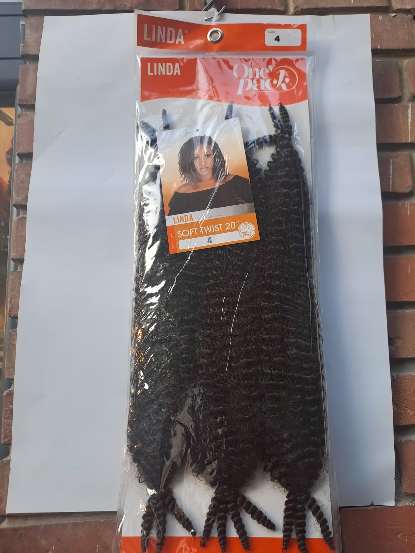 KINKY SOFT TWIST LINDA 20 "