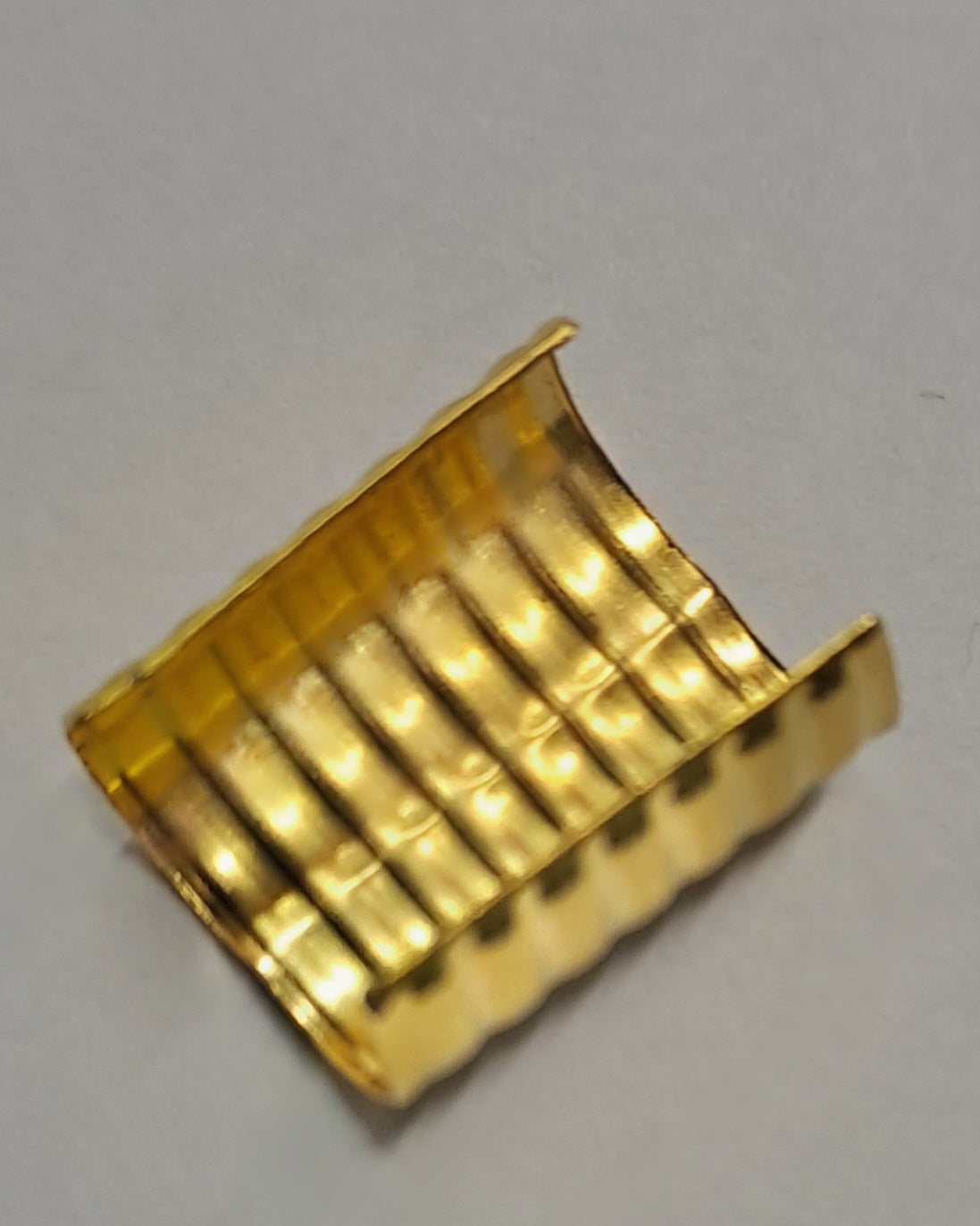 Anelli classici lunghi per capelli regolabili colore oro. pz 20