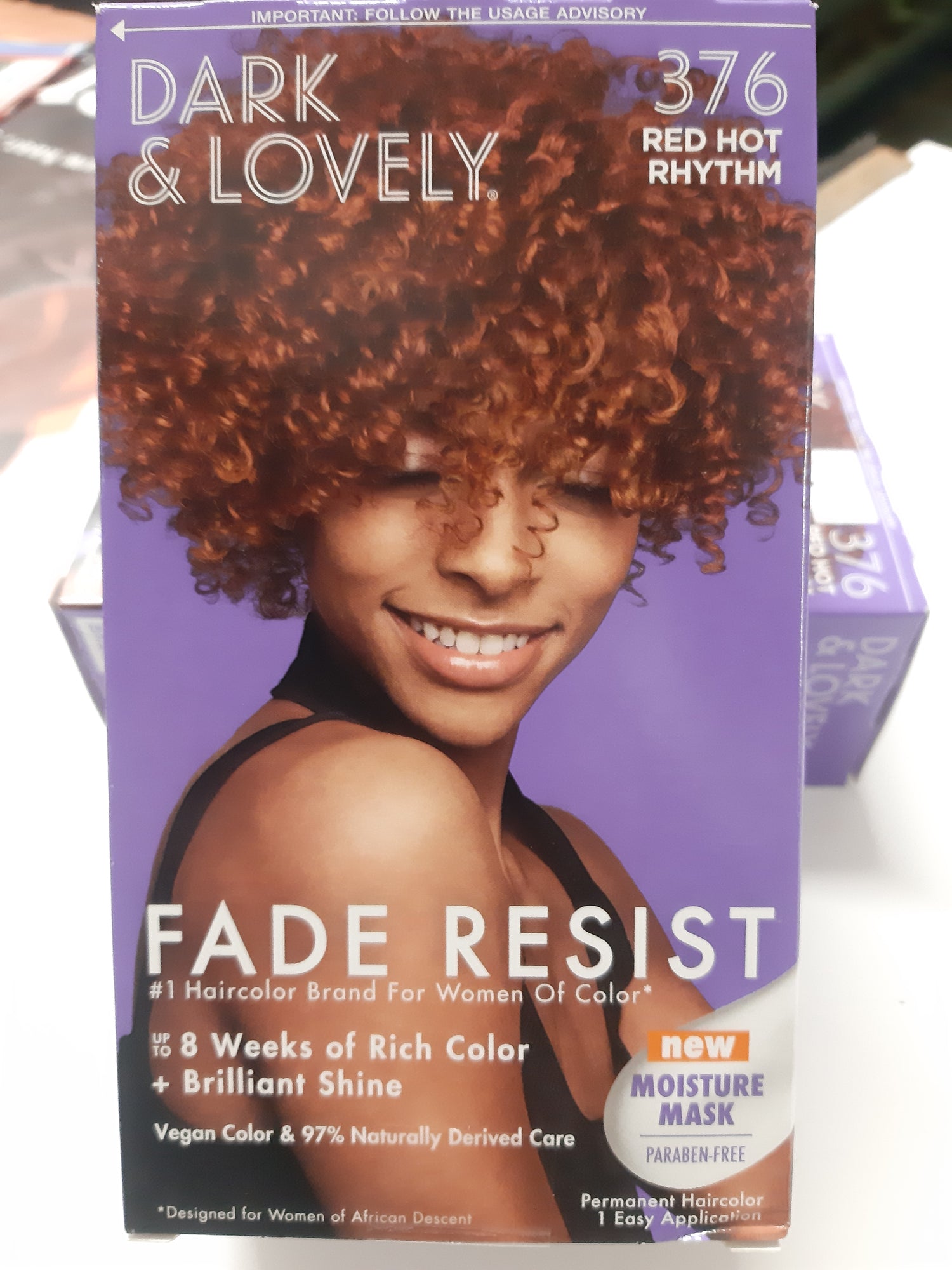 Dark and Lovely  Fade Resist Rich Conditioning Color Red Hoy Rhythm 376  No Ammonia