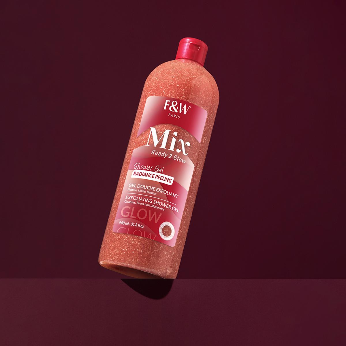 Fair and White Mix Radiance Peeling Exfoliating Shower Gel 940ml