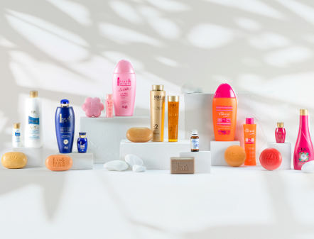 Fair & White So White BRIGHTENING OIL-HUILE ÉCLAIRCISSANTE with sweet almond oil and vitamin E 250ml