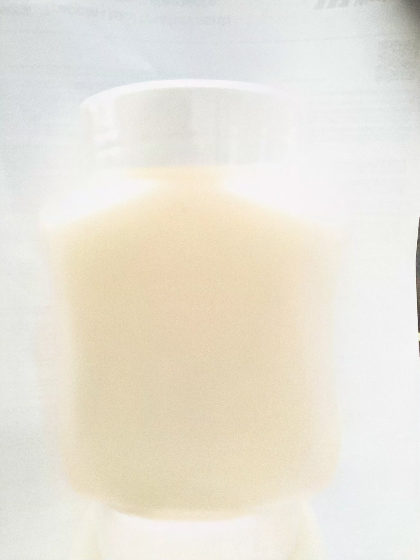 Familia Body Pomade with vitamin E   390ml 13.19 fl.oz