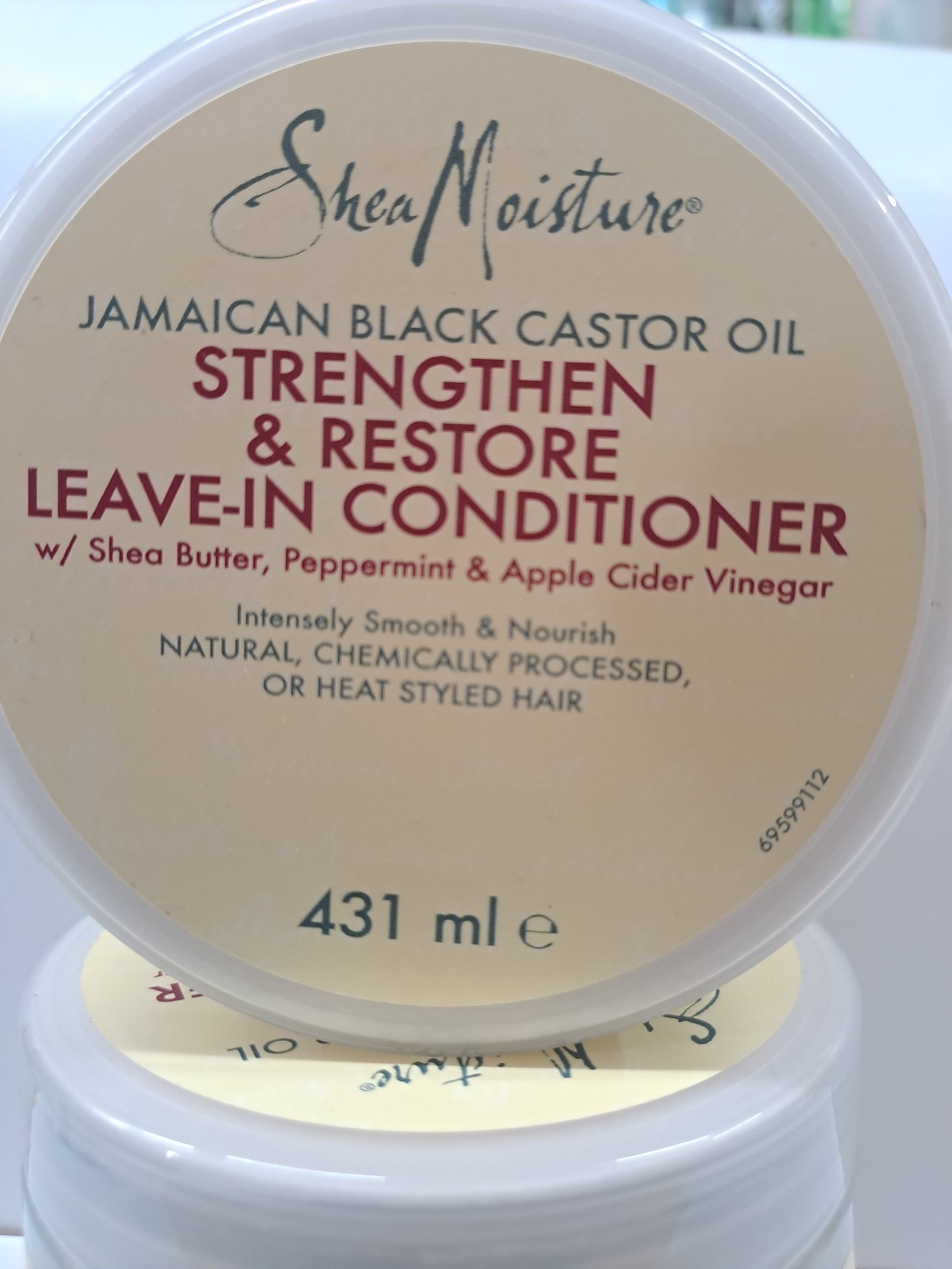 Shea Moisture Jamaican Black Castor Oil Strengthen & Restore Leave-In Conditioner bonus size 431ml