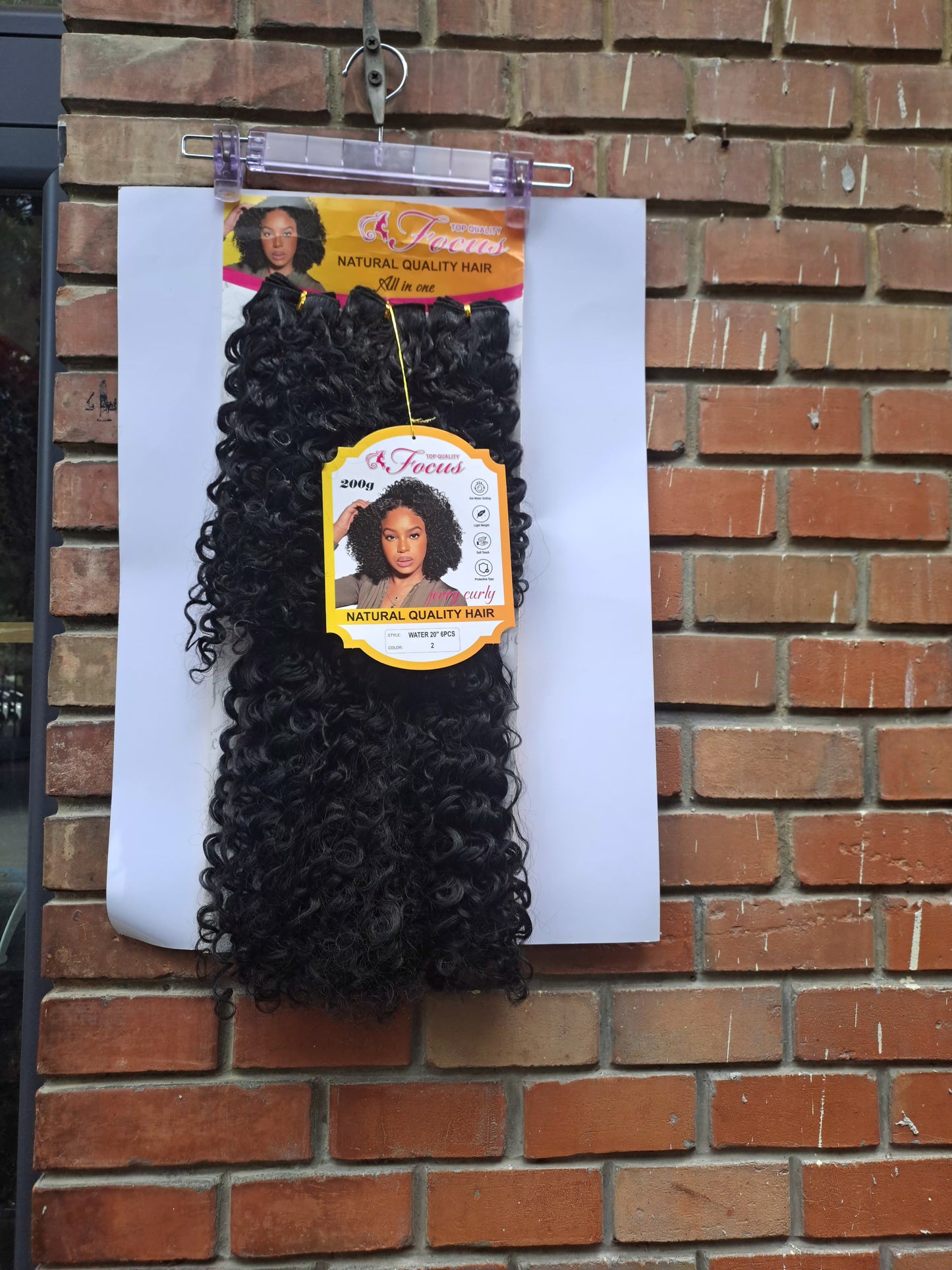 Weavon Jerry Waterv Curls 20"  Focus  6 pics