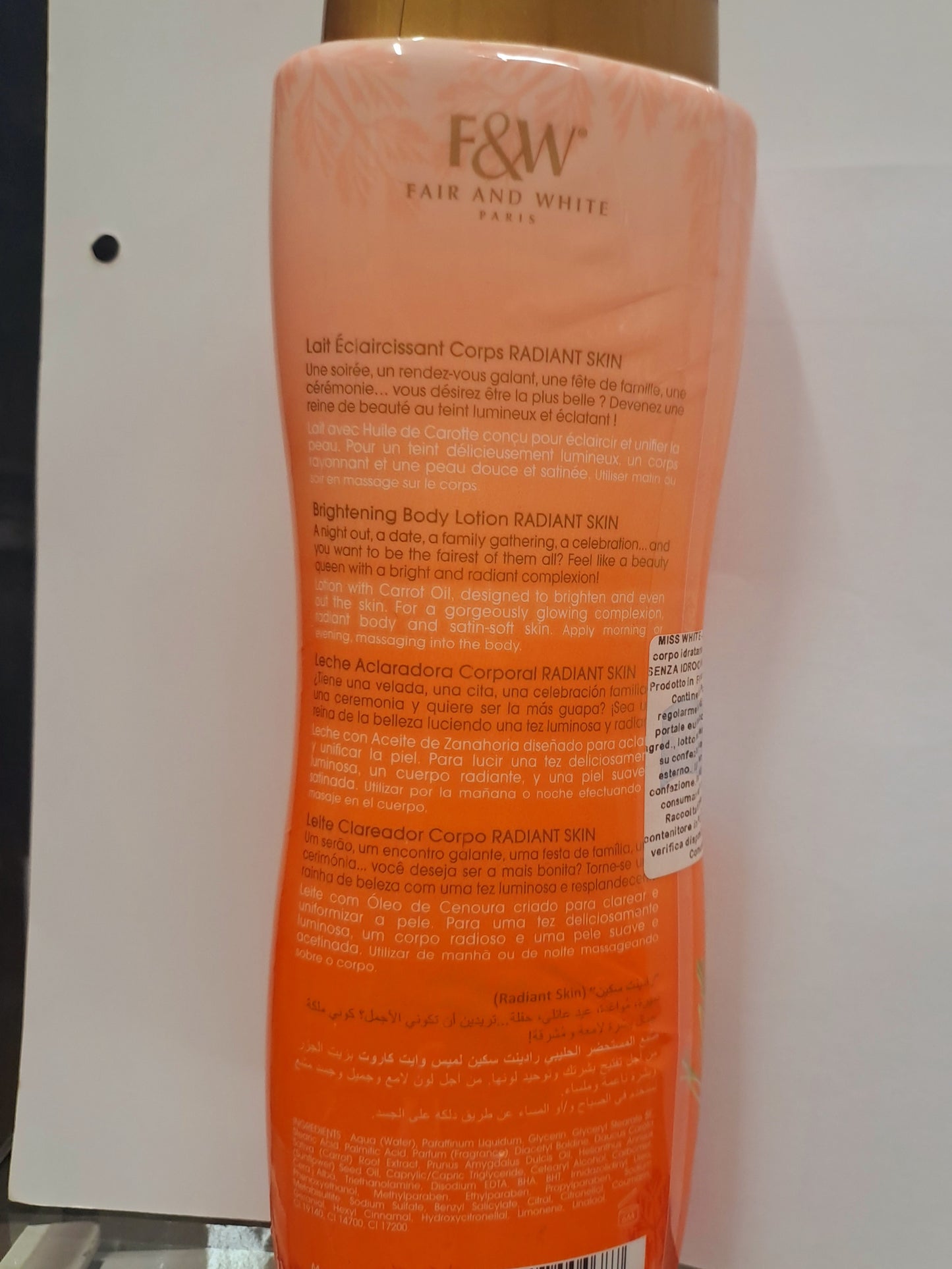 Fair & White Miss White Carrot Brightening Body Lotion 500 ml