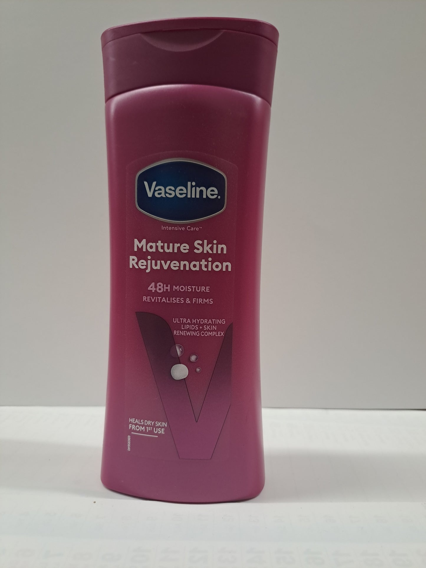 Vaseline Intensive Care™ Mature Skin Rejuvenation Lotion 400ml