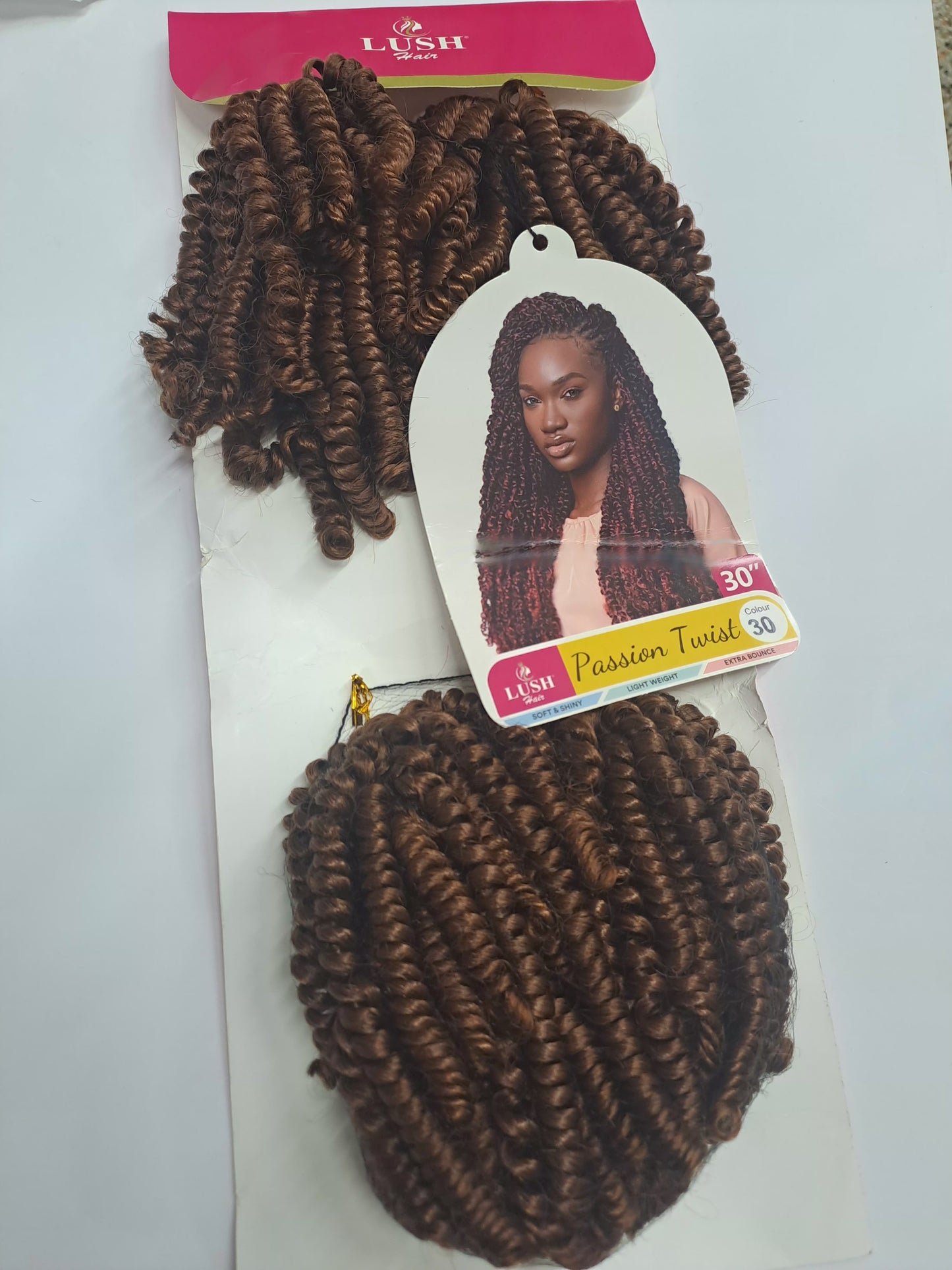 LUSH  Passion Twist crochet and attachment 240g 30cm
