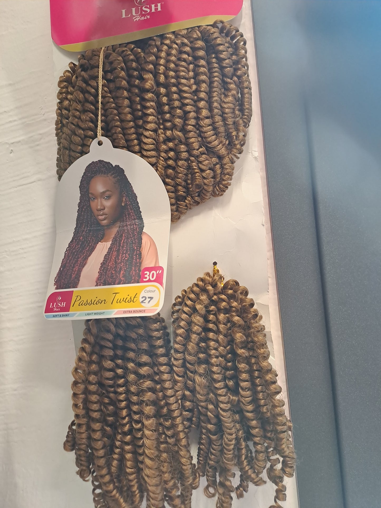 LUSH  Passion Twist crochet and attachment 240g 30cm