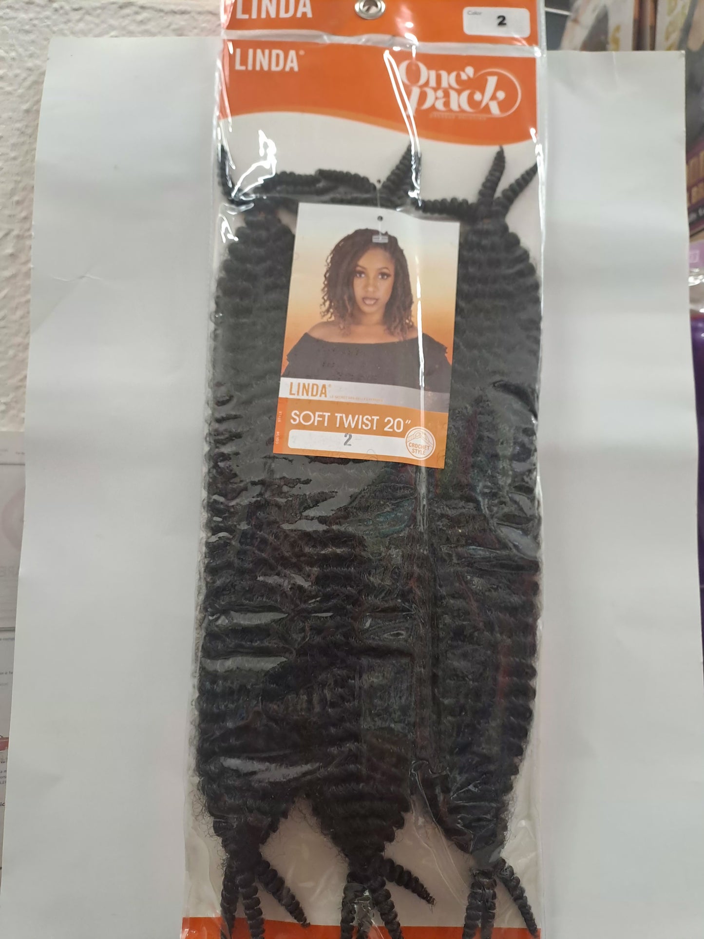 KINKY SOFT TWIST LINDA 20 "