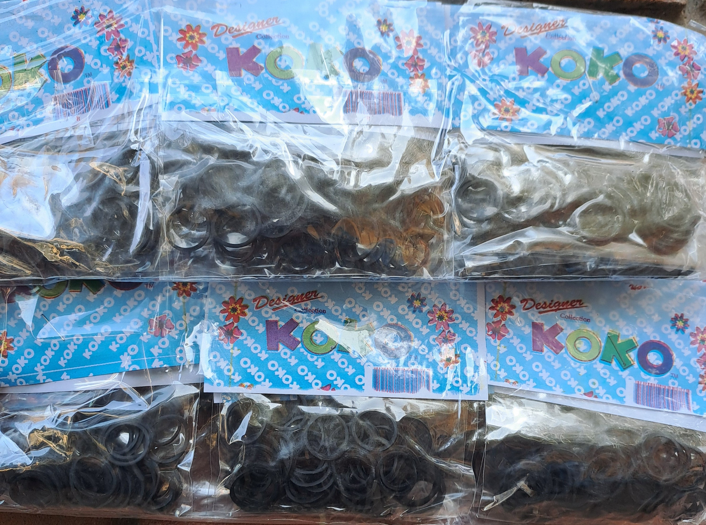 KOKO Elasticini 35 circa Neri  per treccine e dreadlocks.  Super Resistente e non si rompe mai.  Circa 30 elasticini