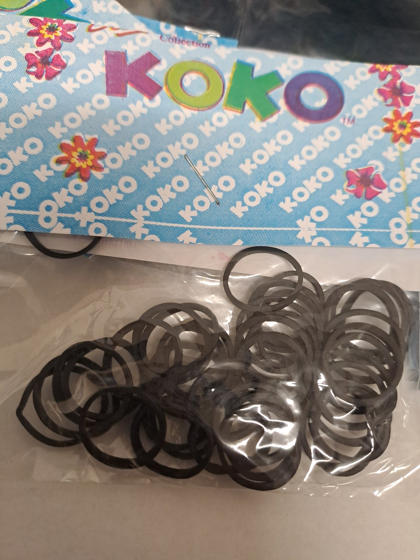 KOKO Elasticini 35 circa Neri  per treccine e dreadlocks.  Super Resistente e non si rompe mai.  Circa 30 elasticini